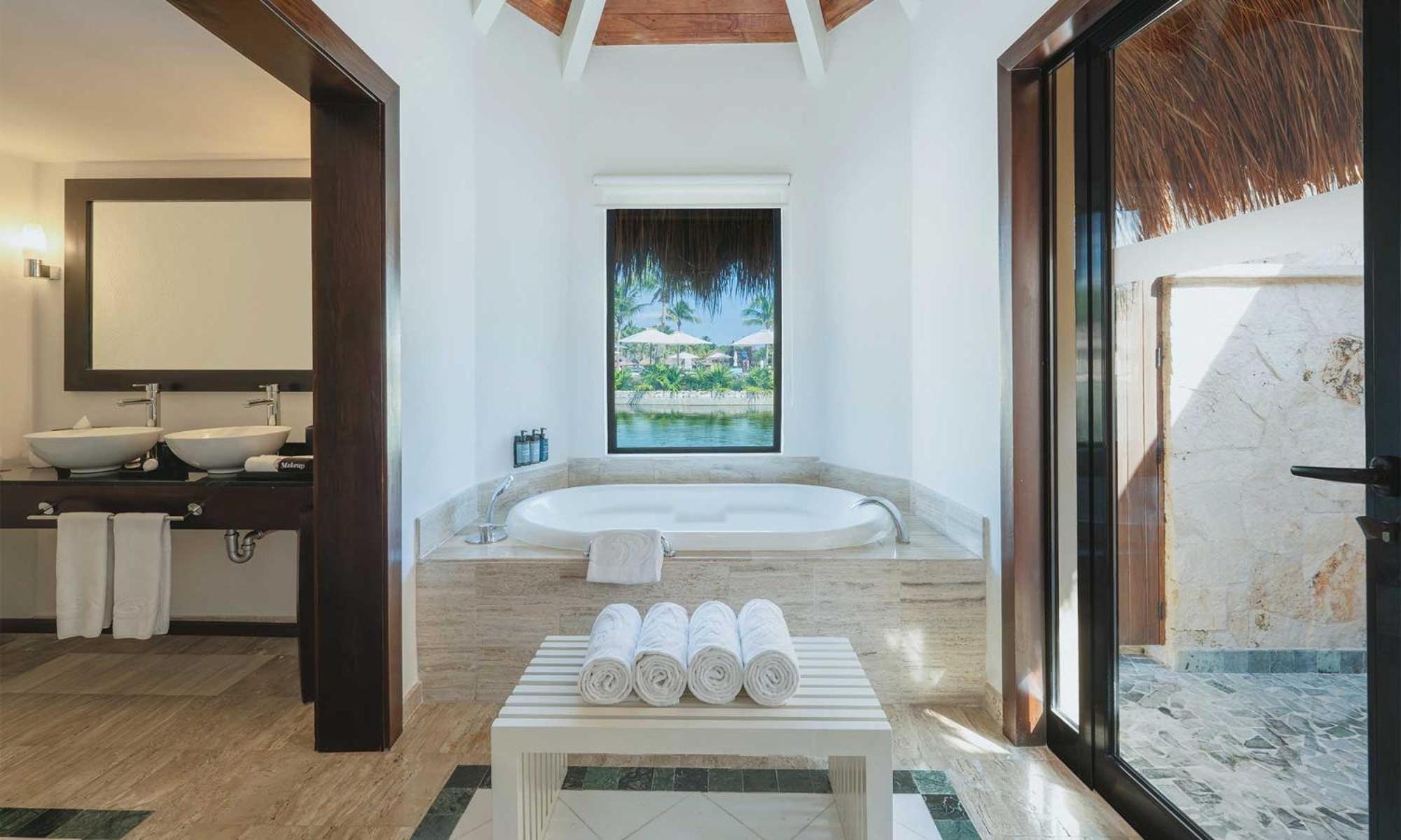 Romance Bungalow by the lake Adults Only
